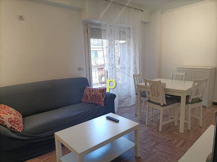 Alquiler larga temporada - Apartamento / Piso - Alicante - Campoamor