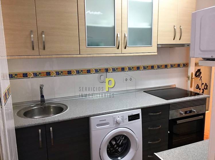 Alquiler larga temporada - Apartamento / Piso - Alicante - Campoamor