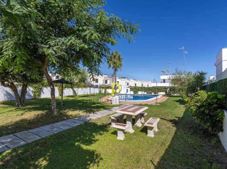 Venta - Casa adosada - Orihuela Costa - Villamartín