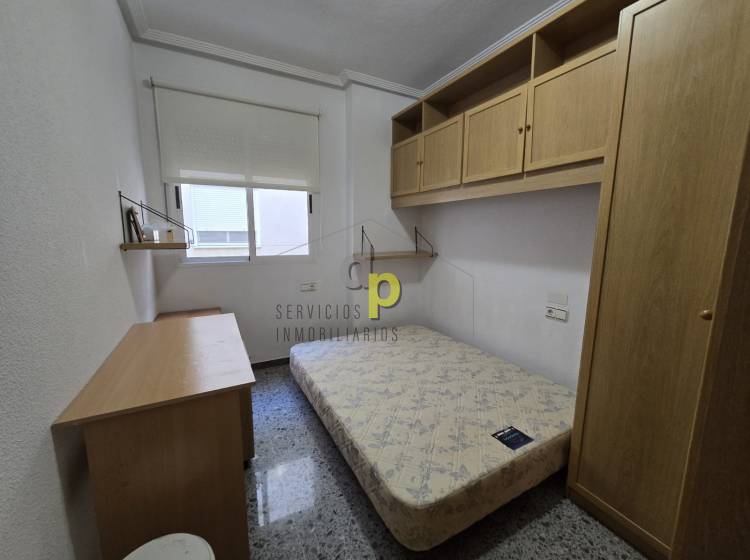 Alquiler larga temporada - Apartamento / Piso - Torrellano
