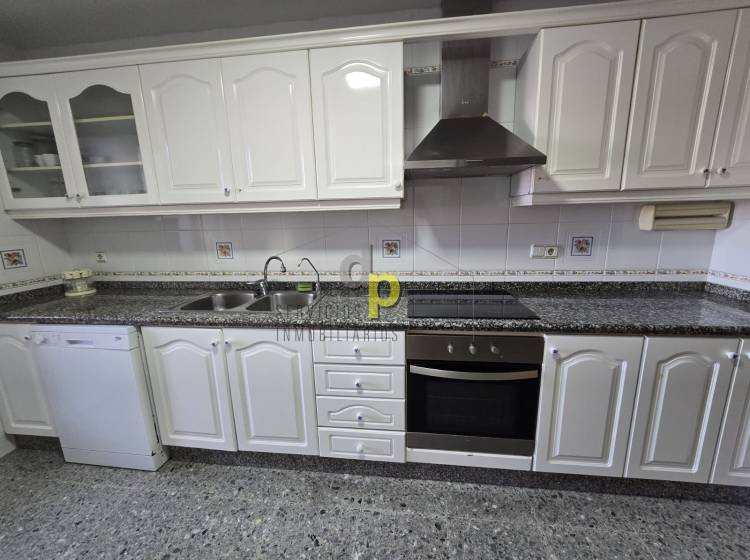 Alquiler larga temporada - Apartamento / Piso - Torrellano