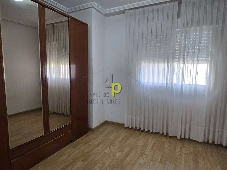 Alquiler larga temporada - Apartamento / Piso - Torrellano