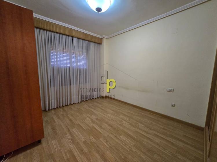 Alquiler larga temporada - Apartamento / Piso - Torrellano