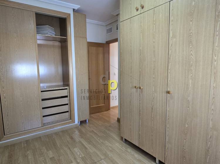 Alquiler larga temporada - Apartamento / Piso - Torrellano