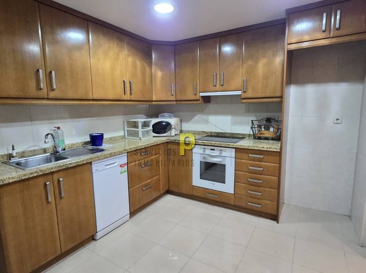 Alquiler larga temporada - Apartamento / Piso - Torrellano