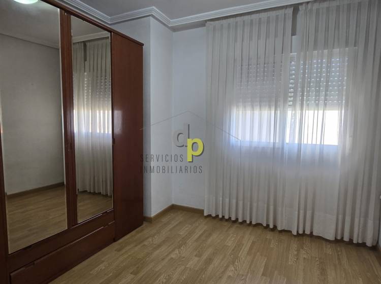 Alquiler larga temporada - Apartamento / Piso - Torrellano