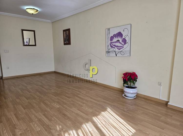 Alquiler larga temporada - Apartamento / Piso - Torrellano