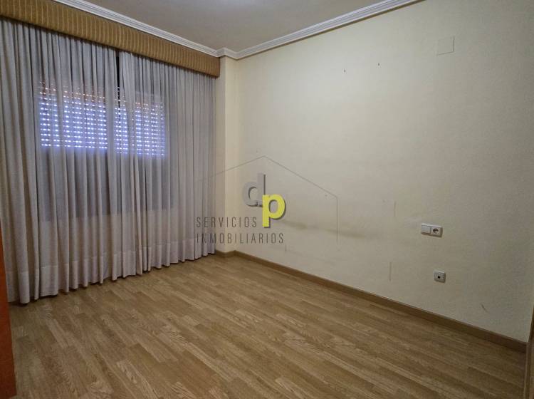 Alquiler larga temporada - Apartamento / Piso - Torrellano