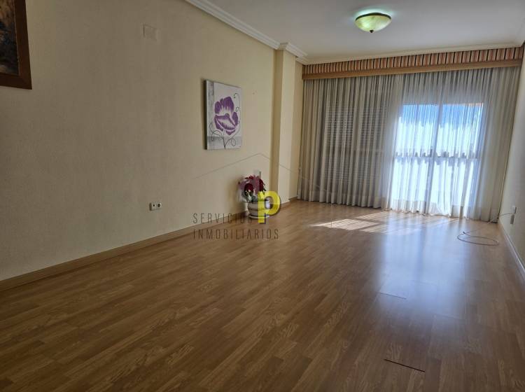 Alquiler larga temporada - Apartamento / Piso - Torrellano