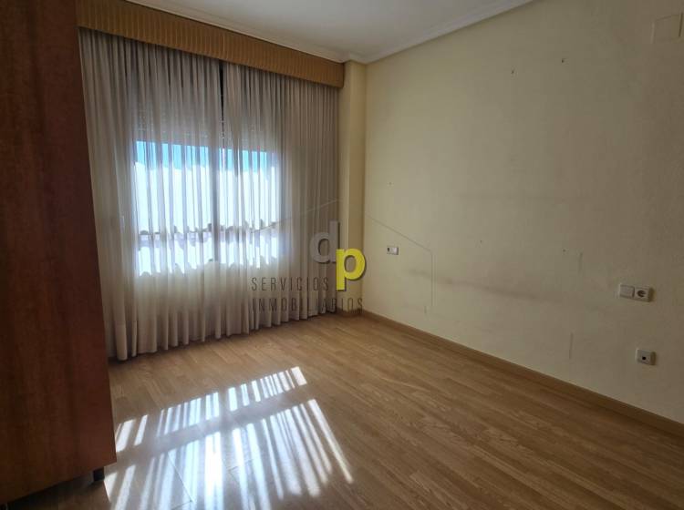 Alquiler larga temporada - Apartamento / Piso - Torrellano