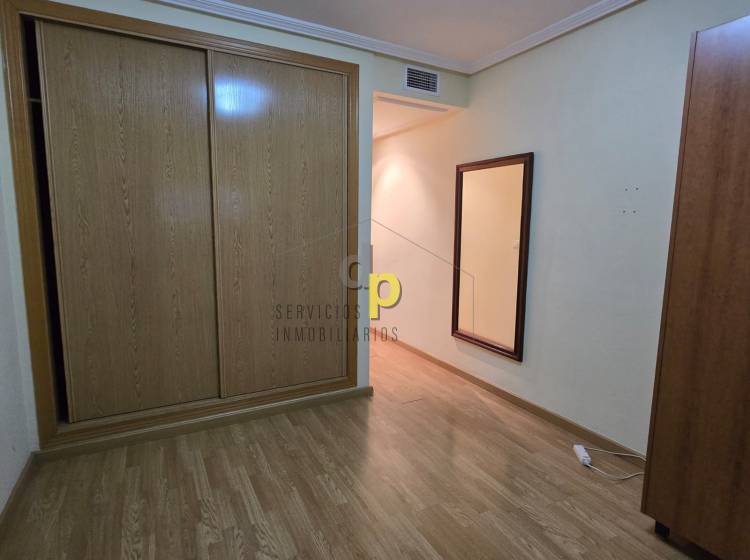 Alquiler larga temporada - Apartamento / Piso - Torrellano