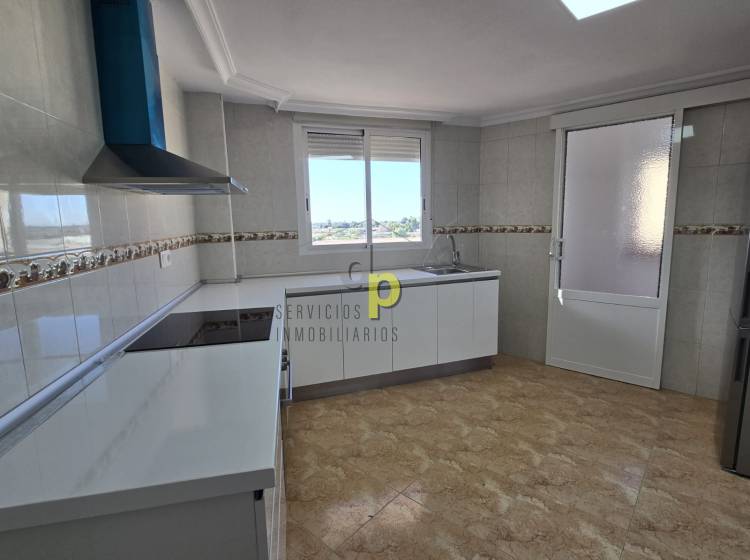 Alquiler larga temporada - Apartamento / Piso - Torrellano