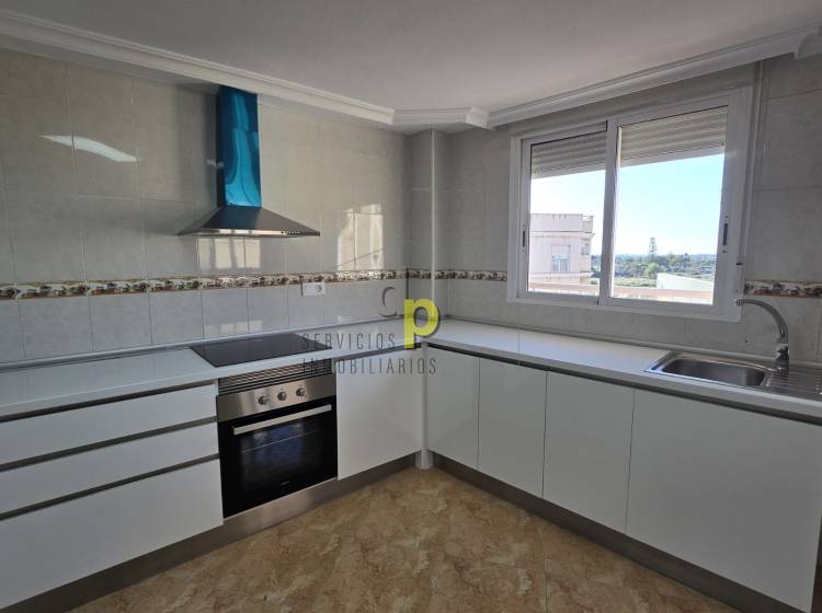 Alquiler larga temporada - Apartamento / Piso - Torrellano