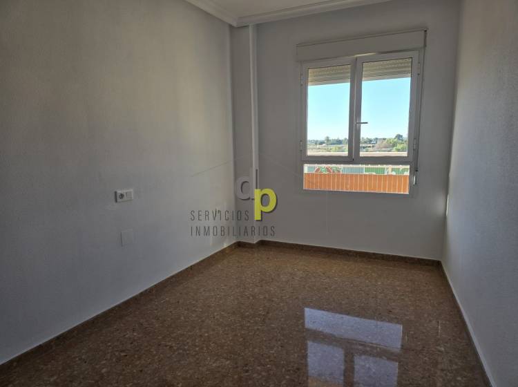 Alquiler larga temporada - Apartamento / Piso - Torrellano