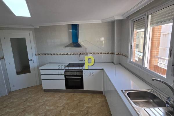 Apartamento / Piso - Alquiler larga temporada - Torrellano - Torrellano