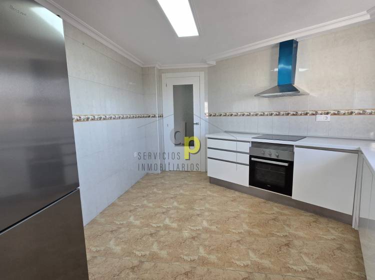 Alquiler larga temporada - Apartamento / Piso - Torrellano