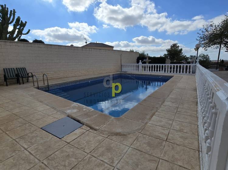 Sale - Villa - Elche Pedanías - Polígono