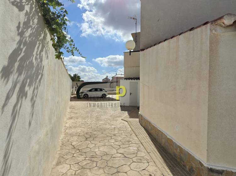 Sale - Villa - Elche Pedanías - Polígono