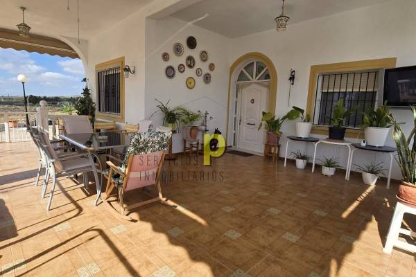 Villa - Sale - Elche Pedanías - Polígono