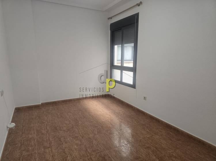 Alquiler larga temporada - Apartamento / Piso - Torrellano
