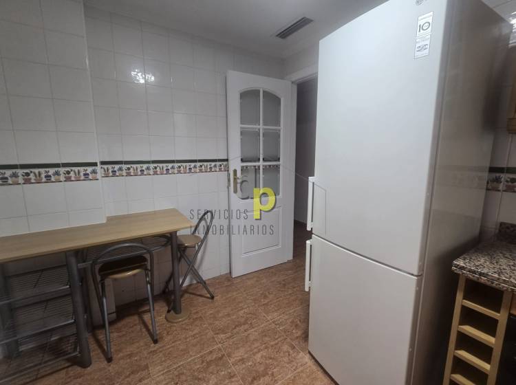 Alquiler larga temporada - Apartamento / Piso - Torrellano