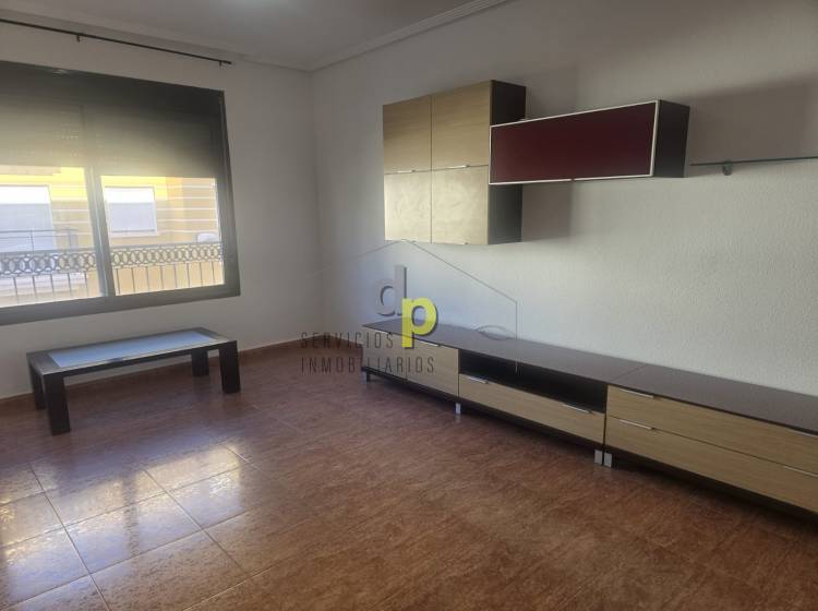 Alquiler larga temporada - Apartamento / Piso - Torrellano