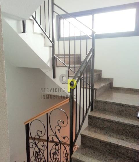 Alquiler larga temporada - Apartamento / Piso - Torrellano