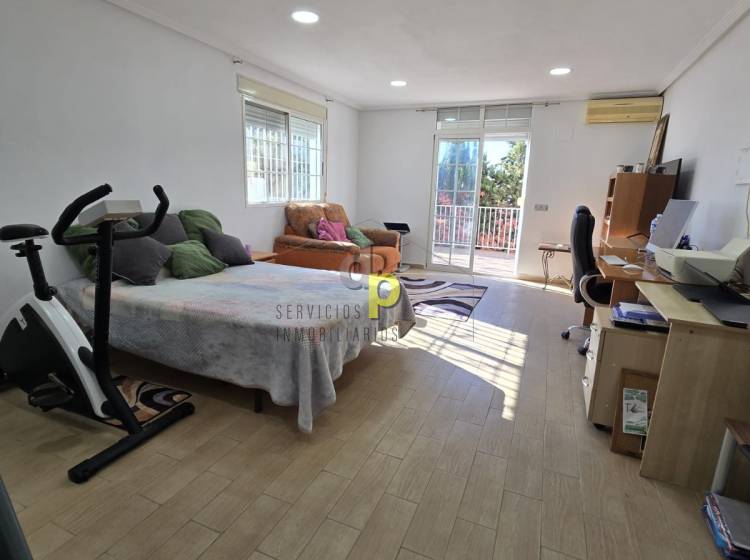 Venta - Villa - Arenales del Sol - Arenales