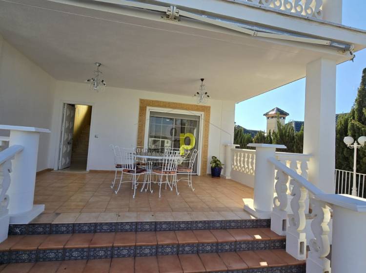 Venta - Villa - Arenales del Sol - Arenales