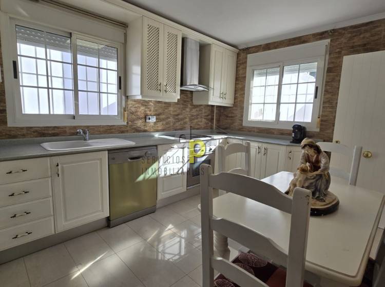 Venta - Villa - Arenales del Sol - Arenales