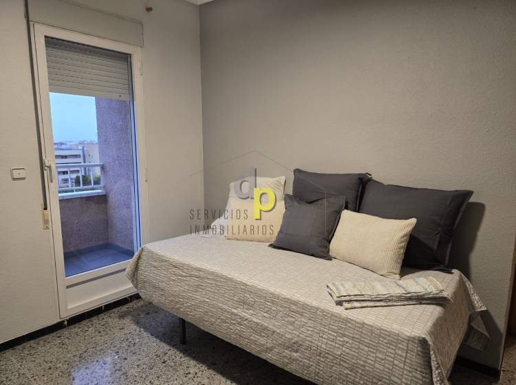 Alquiler larga temporada - Apartamento / Piso - Torrellano