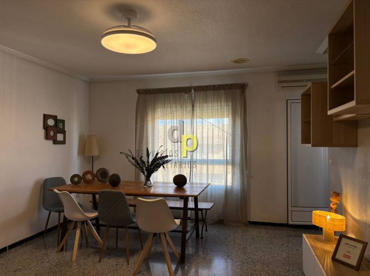 Alquiler larga temporada - Apartamento / Piso - Torrellano