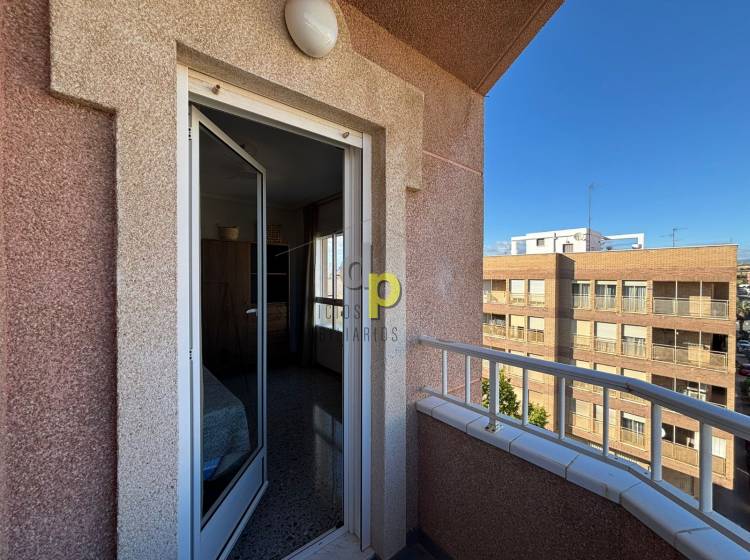 Alquiler larga temporada - Apartamento / Piso - Torrellano