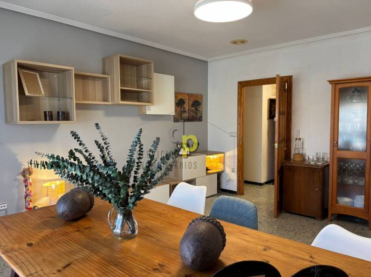 Alquiler larga temporada - Apartamento / Piso - Torrellano