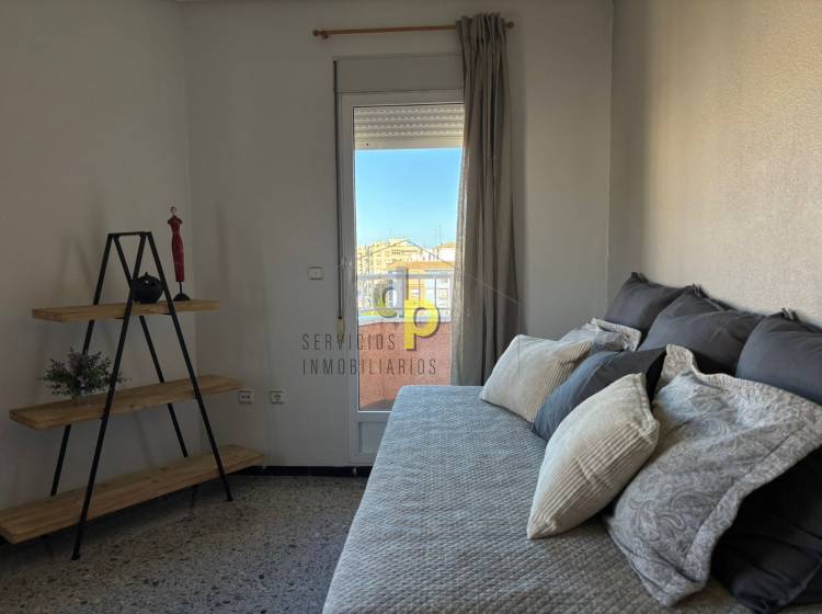 Alquiler larga temporada - Apartamento / Piso - Torrellano