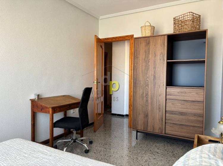 Alquiler larga temporada - Apartamento / Piso - Torrellano