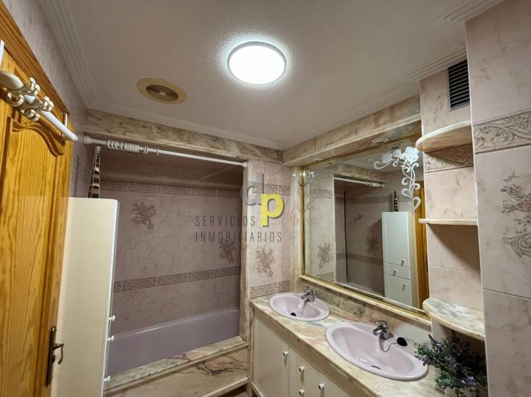 Alquiler larga temporada - Apartamento / Piso - Torrellano