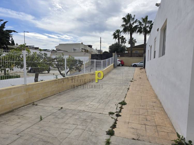 Alquiler larga temporada - Chalet - San Fulgencio