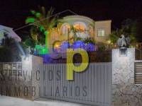 Sale - Villa - Calpe - Zona Puerto Blanco - Maryvilla