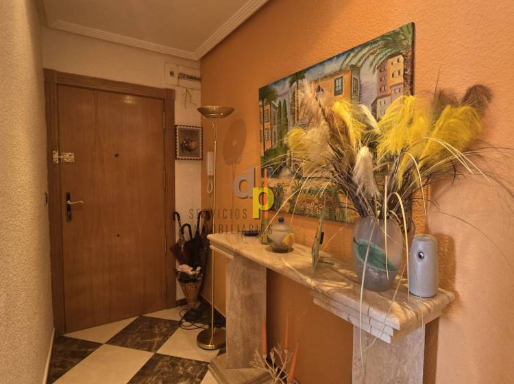 Sale - Apartment / Flat - Elche - El Toscar