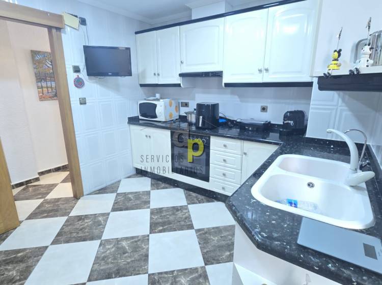 Sale - Apartment / Flat - Elche - El Toscar