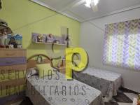 Sale - Apartment / Flat - Elche - El Toscar