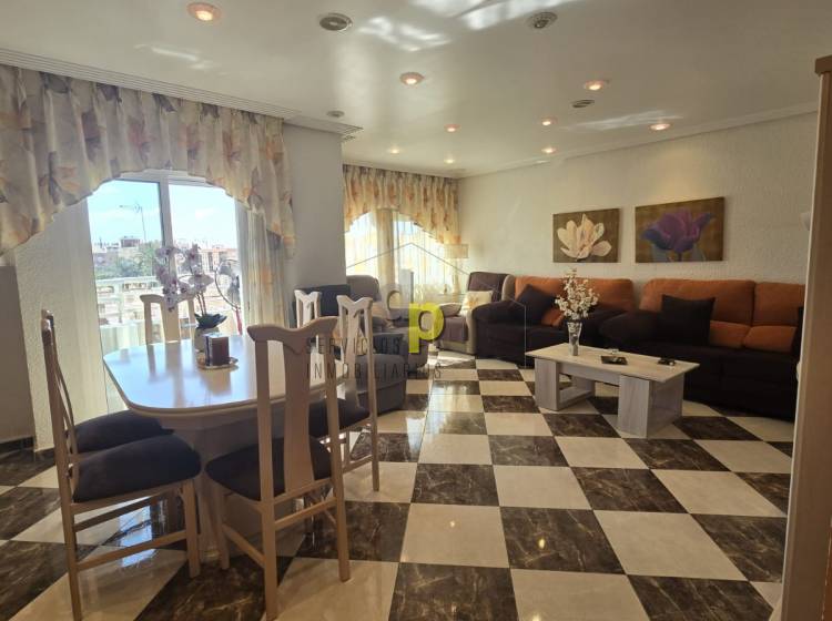 Sale - Apartment / Flat - Elche - El Toscar