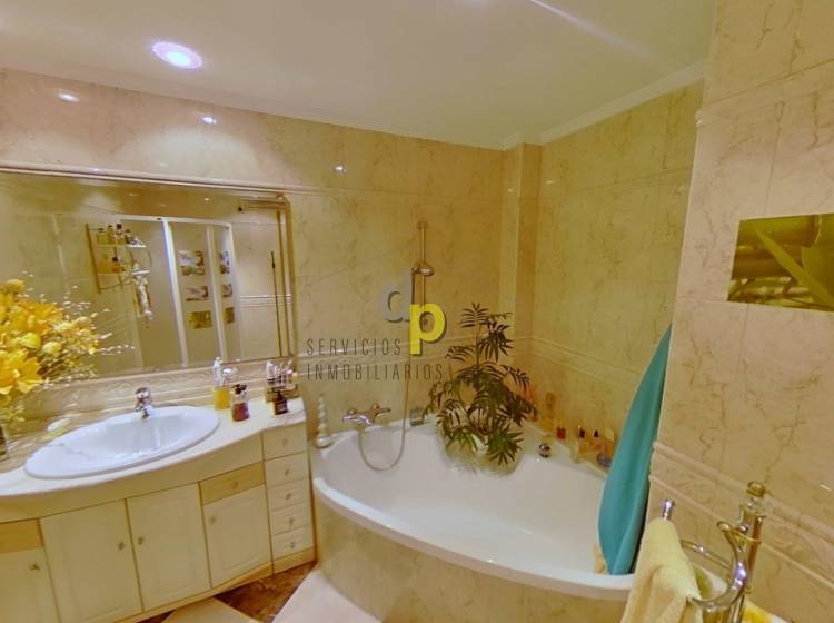 Sale - Apartment / Flat - Elche - El Toscar