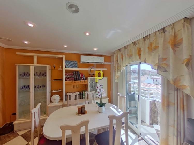 Sale - Apartment / Flat - Elche - El Toscar