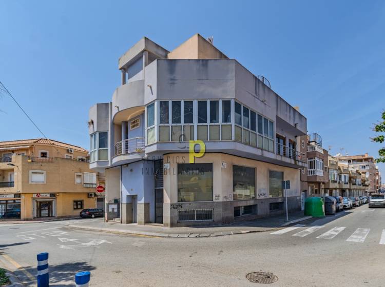  - Local  - Torrevieja