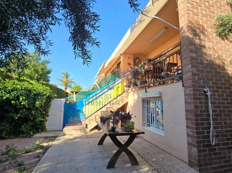 Sale - Townhouse - San Juan de Alicante