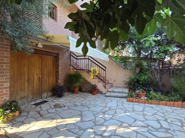 Sale - Townhouse - San Juan de Alicante