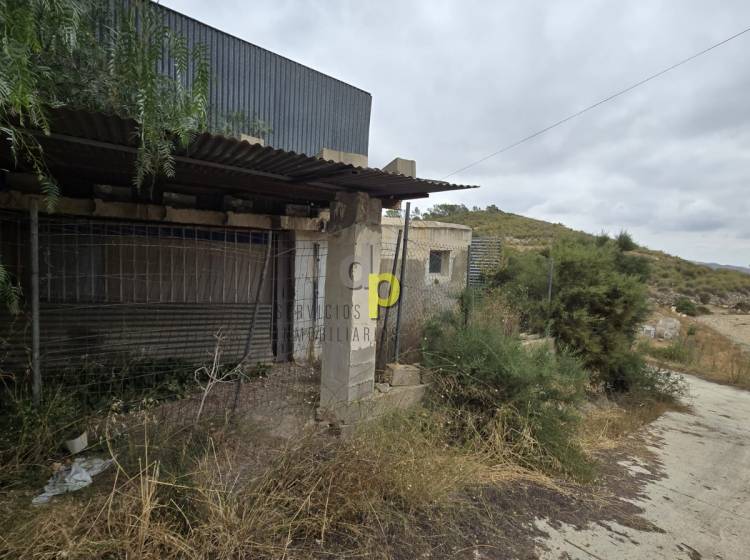 Venta - Casa adosada - Hondón de las Nieves