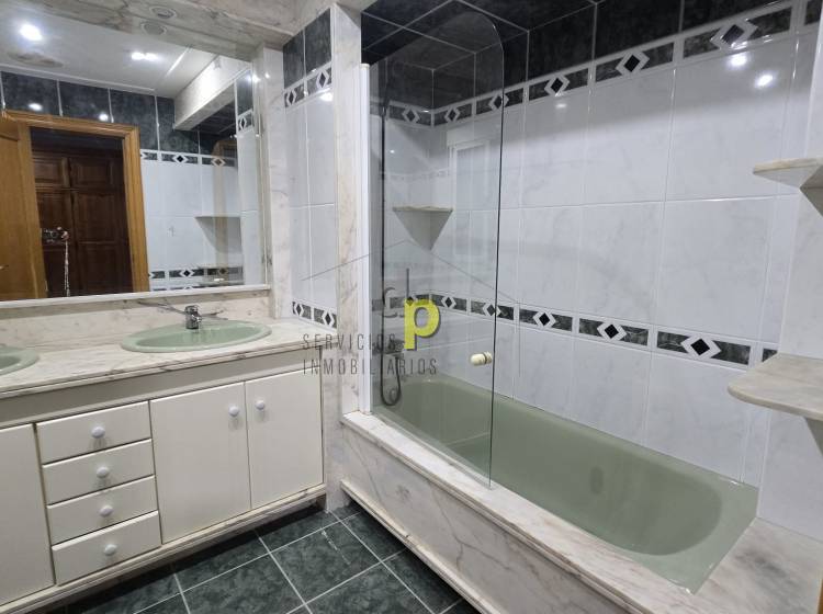 Alquiler larga temporada - Apartamento / Piso - Torrellano
